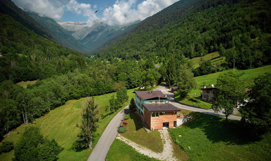 Esterno 2
