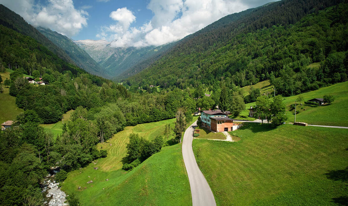 Esterno 4